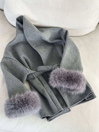 Women's coat with faux fur trim – elegant short winter coat