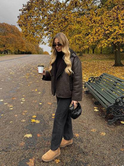 Kiara stylish jacket with faux-leather & fleece details – women