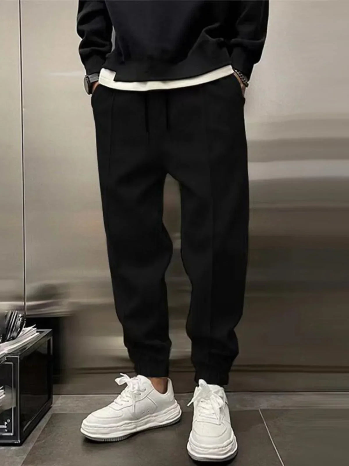 Eike classic joggers – men