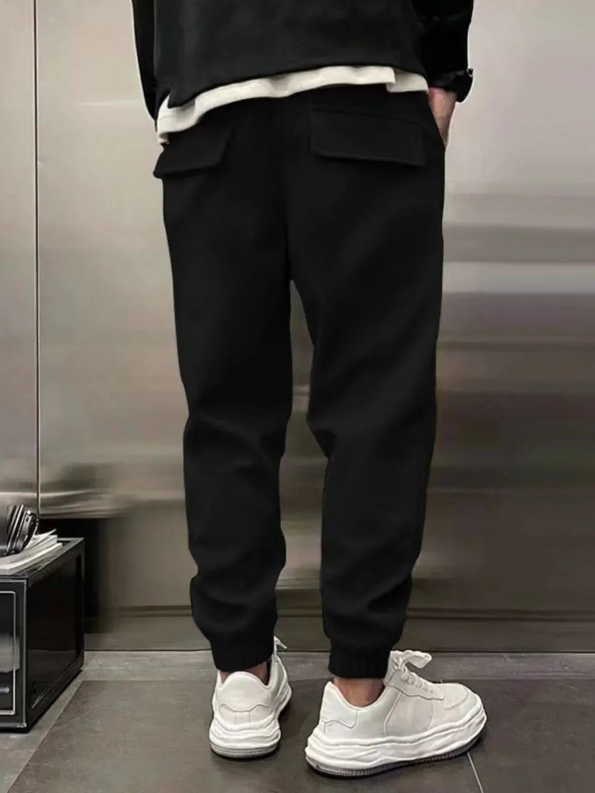 Eike classic joggers – men