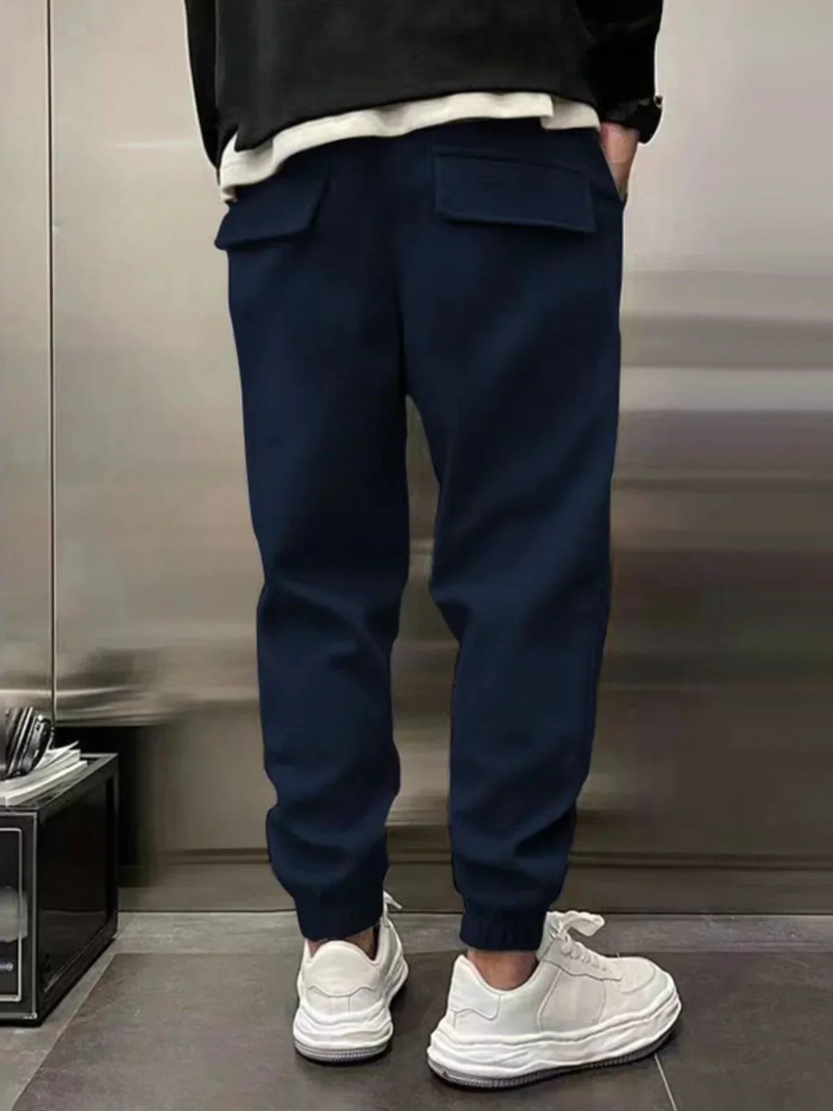 Eike classic joggers – men