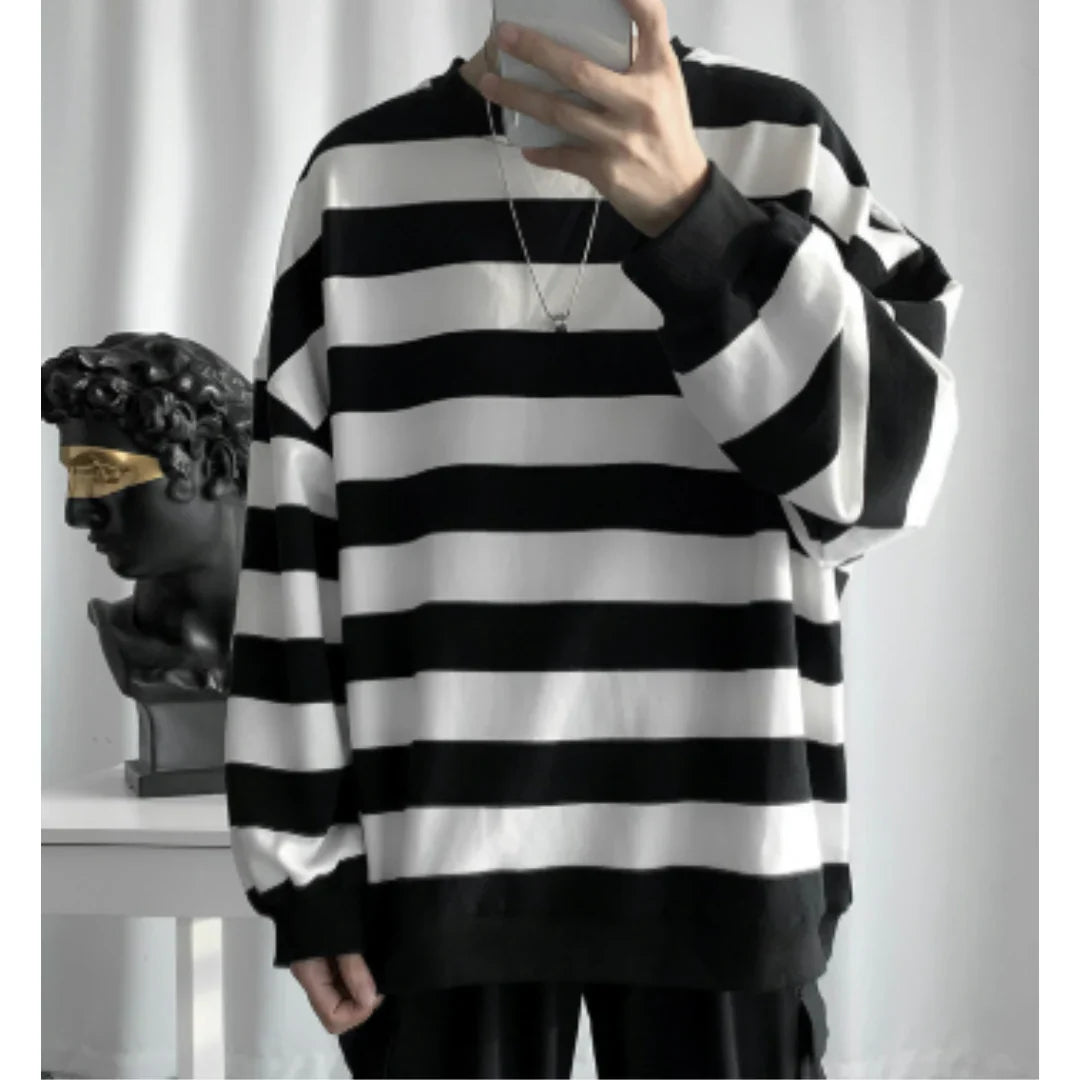 Oversized round-neck winter sweater – men