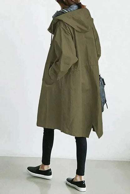 Raincoat for trend-conscious ladies