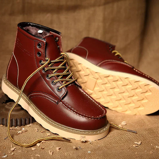 Men's vintage-style winter boots with warm lining