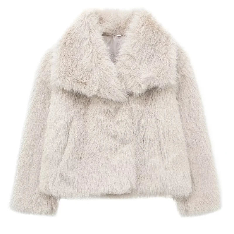Warm fur jacket for women in a stylish design