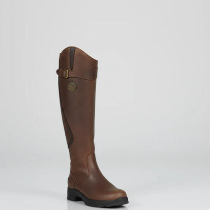 Women's knee-high boots with low heel & zipper – women