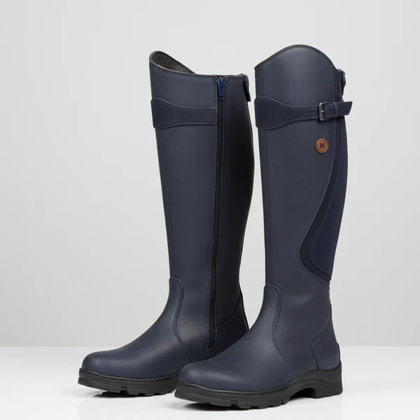 Women's knee-high boots with low heel & zipper – women