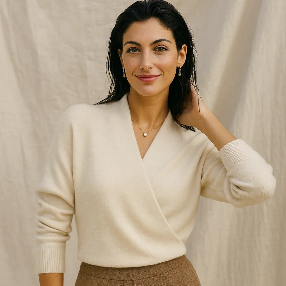Women’s cozy v-neck knitted sweater – women