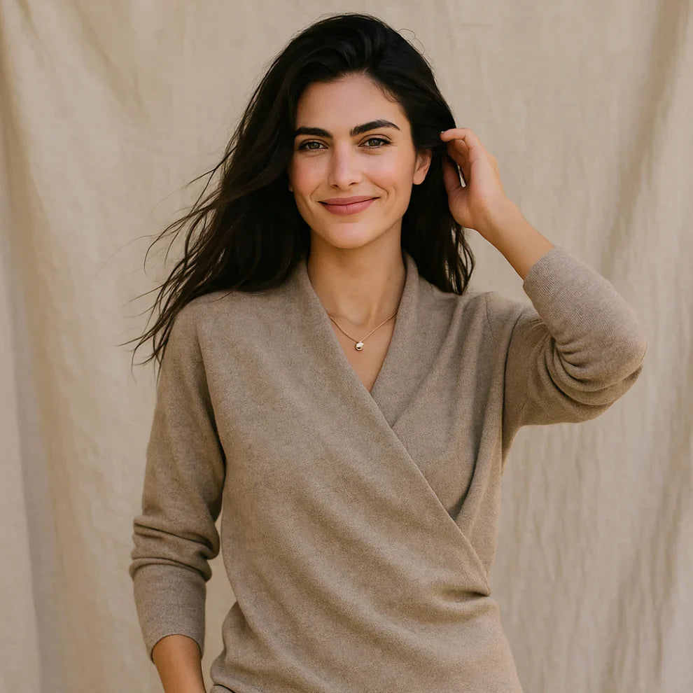 Women’s cozy v-neck knitted sweater – women