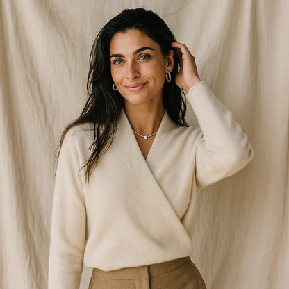 Women’s cozy v-neck knitted sweater – women