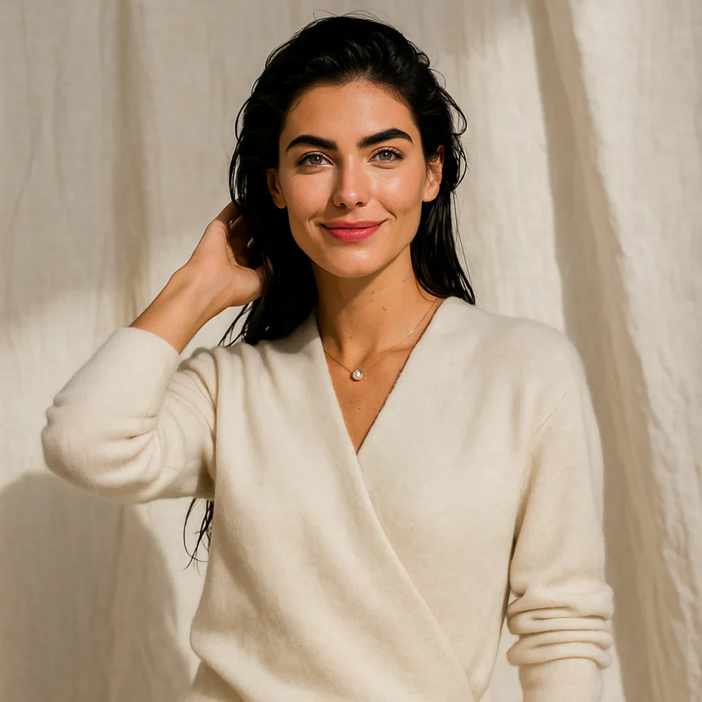 Women’s cozy v-neck knitted sweater – women