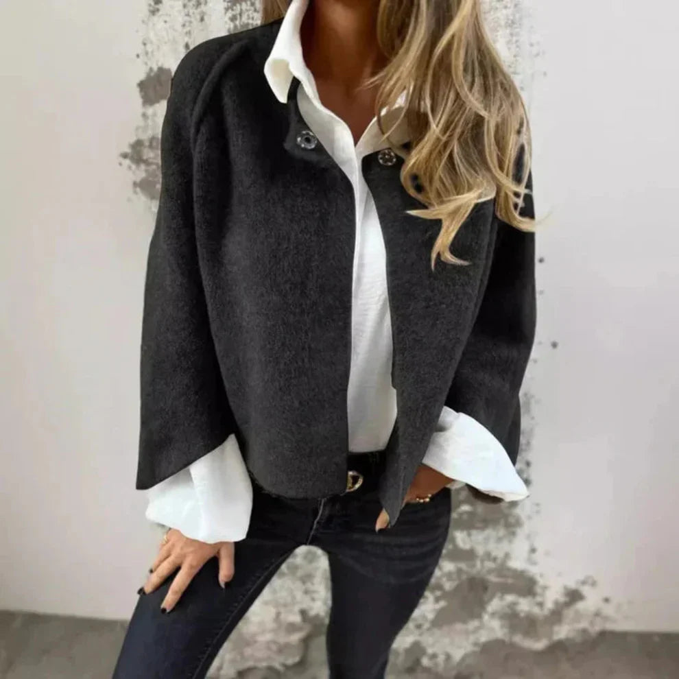 Women's elegant short wool coat