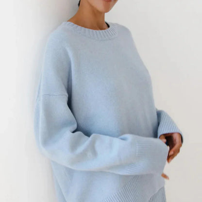 Women’s oversized crew-neck knitted sweater – women