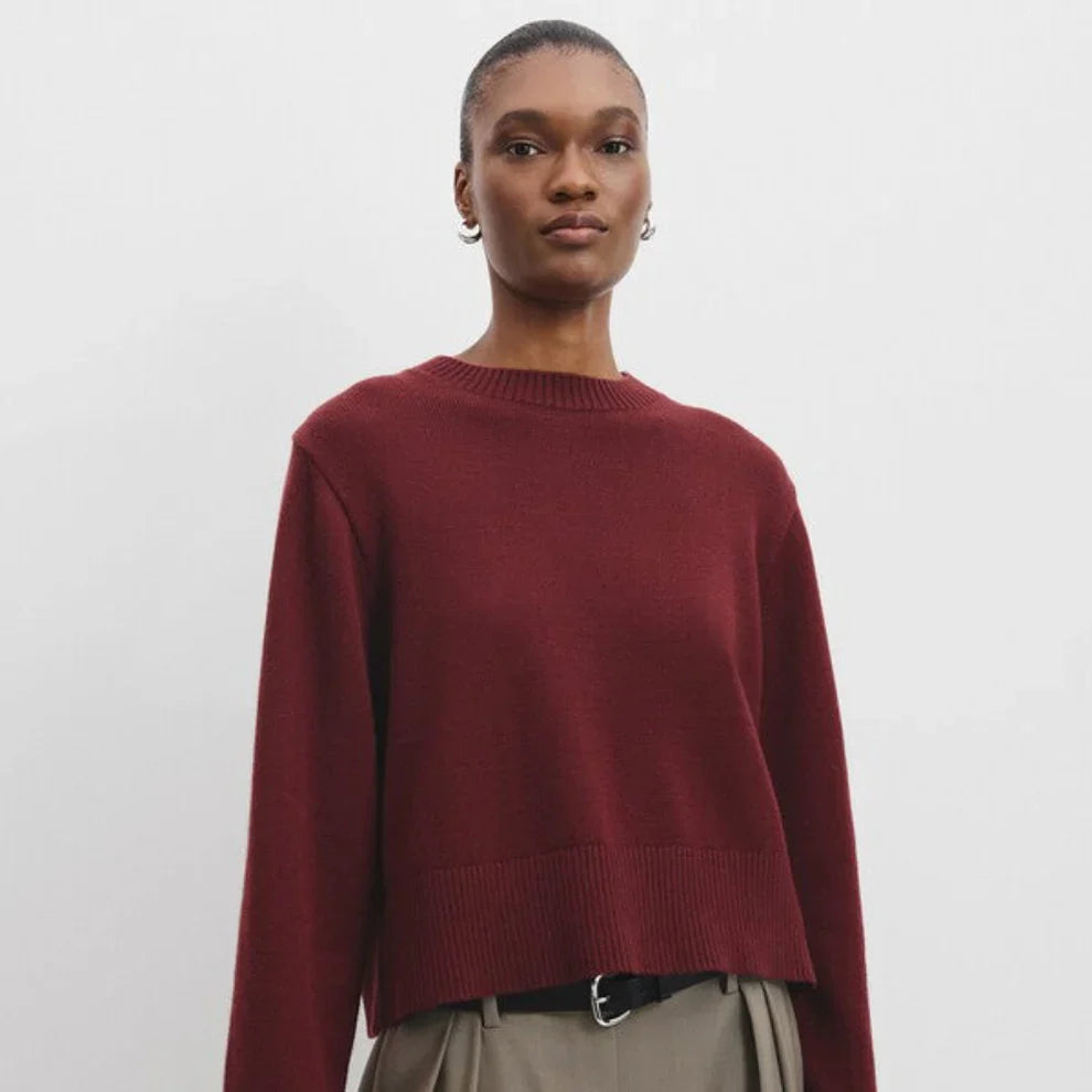 Women’s oversized crew-neck knitted sweater – women
