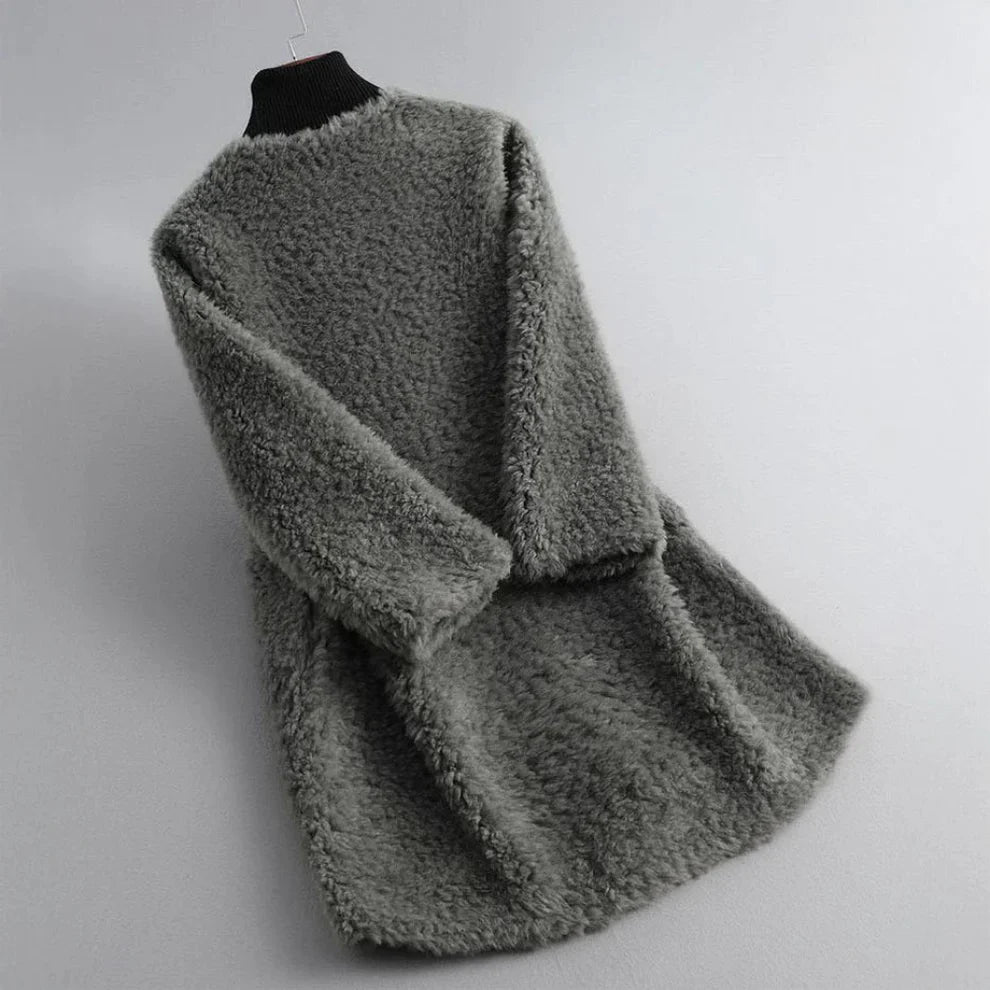 Women’s shearling fur coat soft & chic – women
