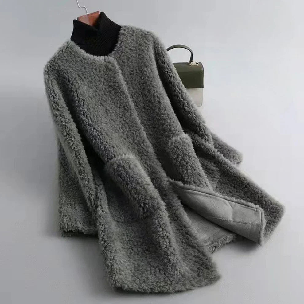 Women’s shearling fur coat soft & chic – women
