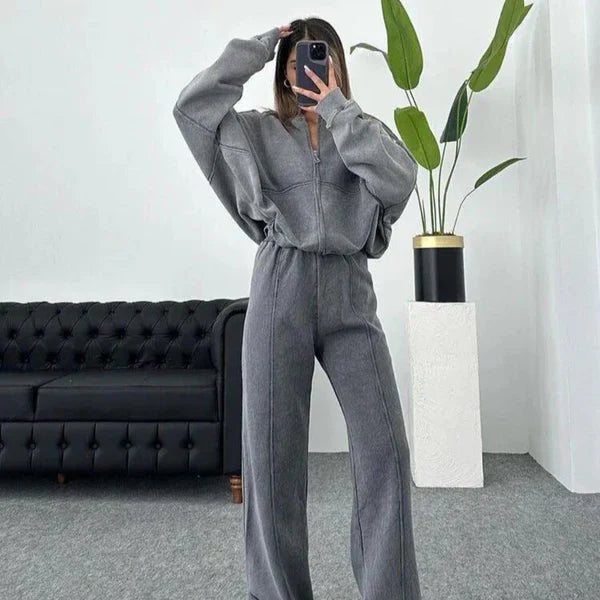 Women’s tracksuit set cozy sweater & pants – women