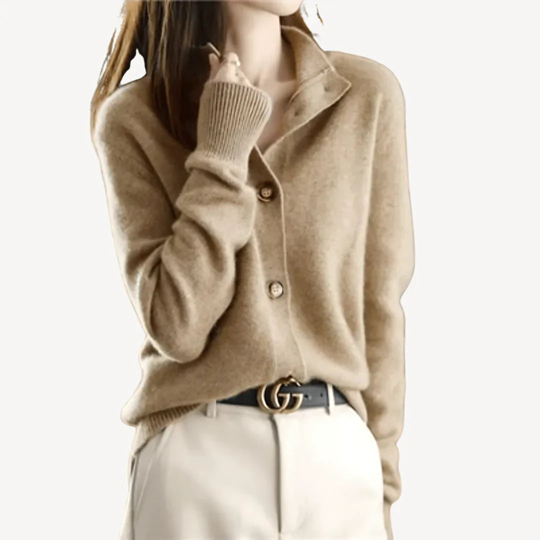 Elegant women's vest made of cashmere wool