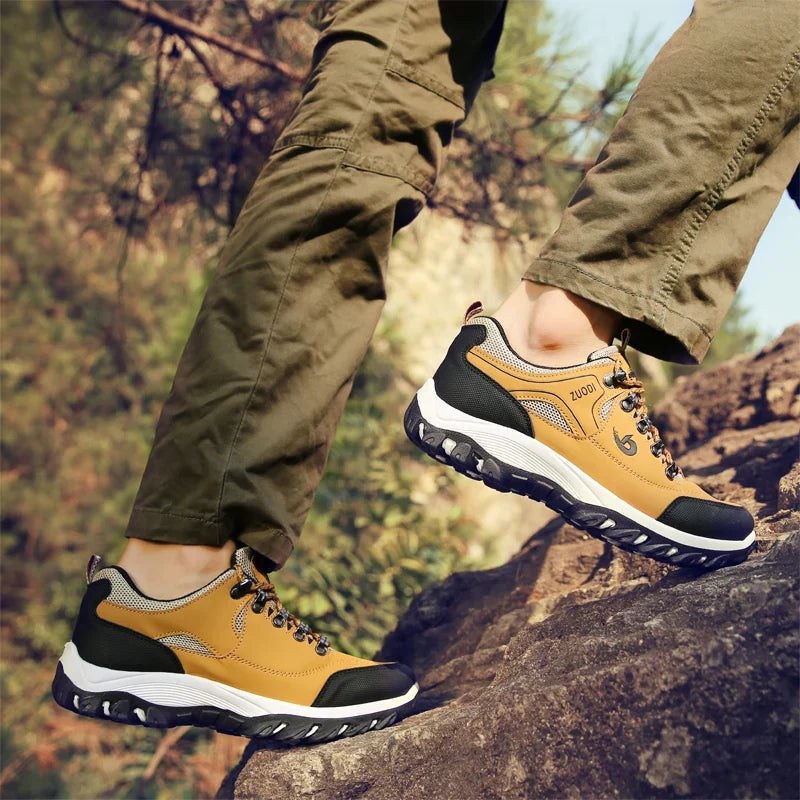 Men's waterproof hiking sneakers – men