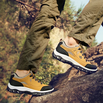 Men's waterproof hiking sneakers – men