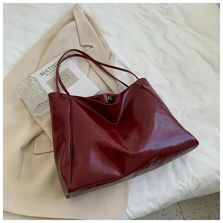 Aura minimalist tote bag with a clean shape