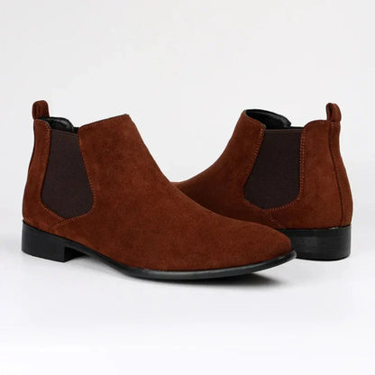 Classic pointed slip-on boots – men