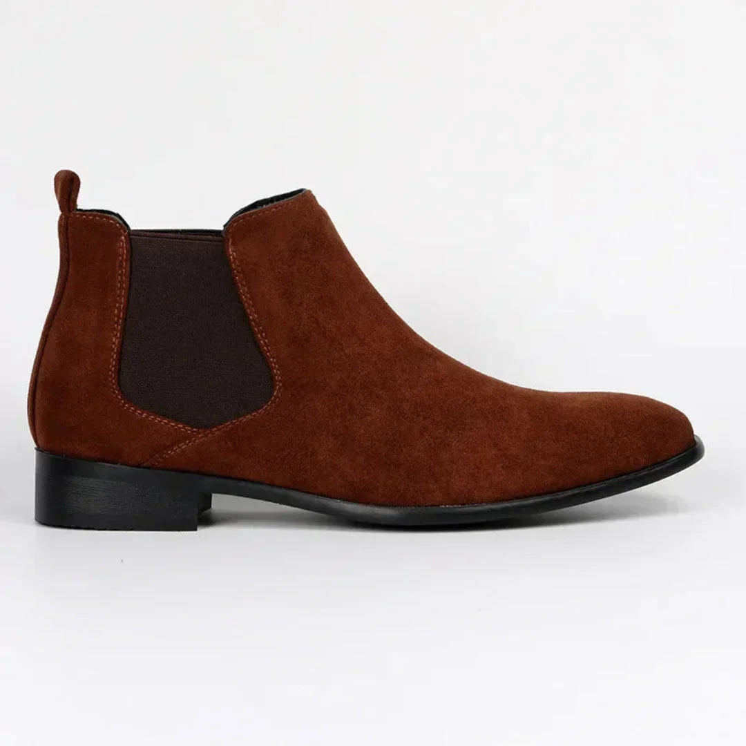 Classic pointed slip-on boots – men