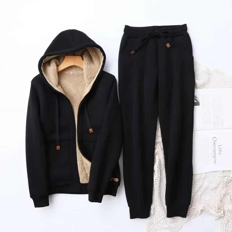Women's two-piece loungewear set, warm and comfortable