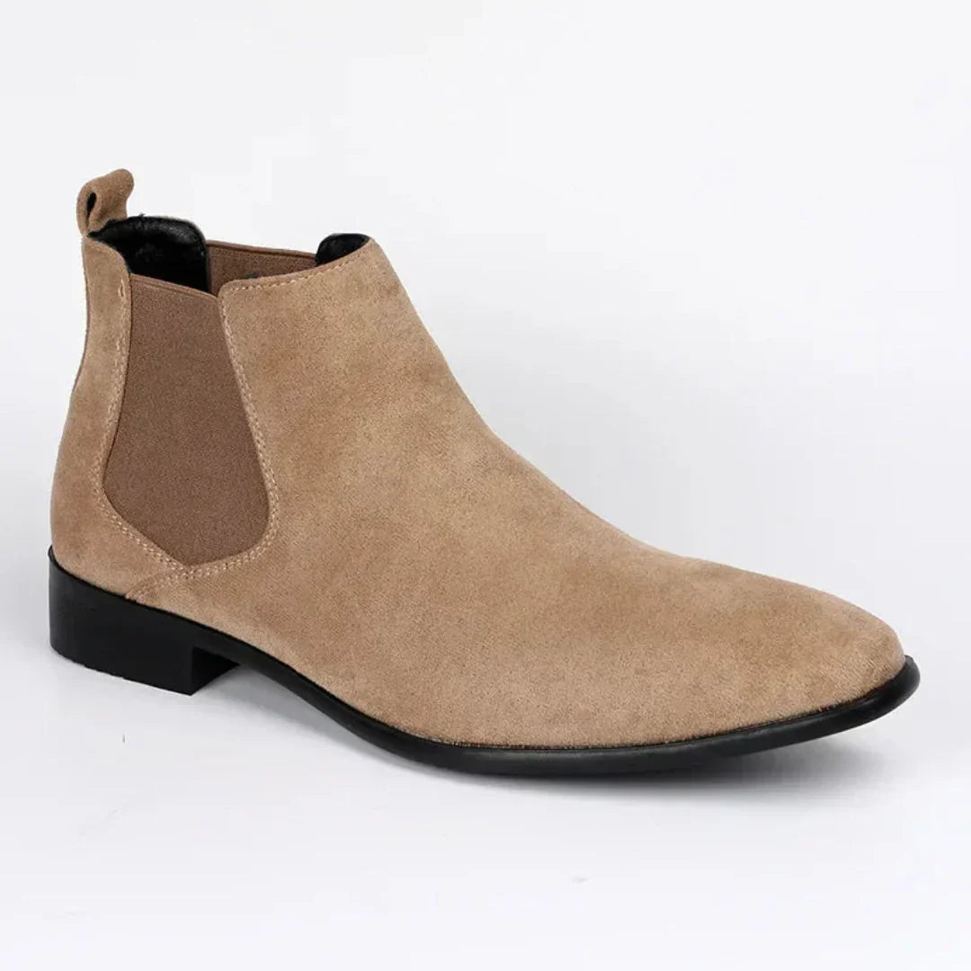 Classic pointed slip-on boots – men