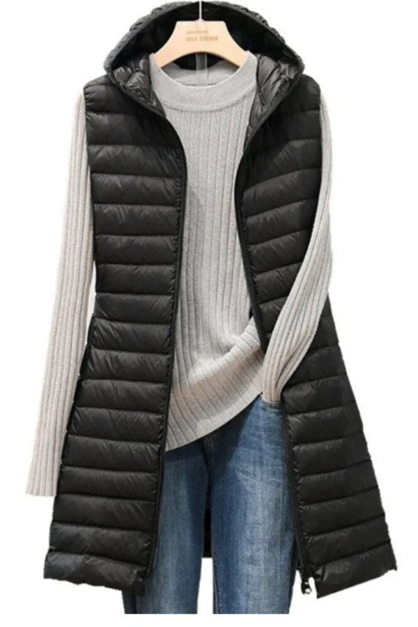 Amalie - fashionable quilted jacket with a hood