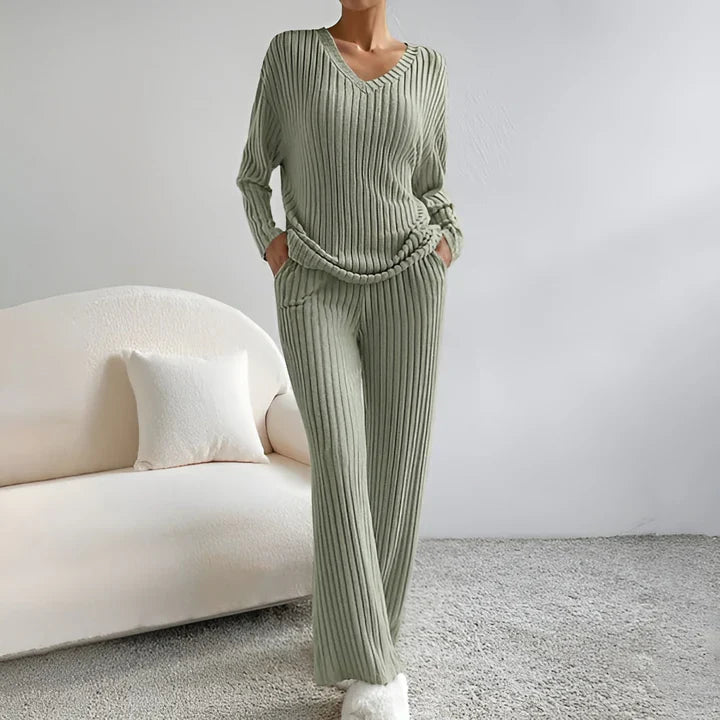 Isla – striped v-neck sweater set