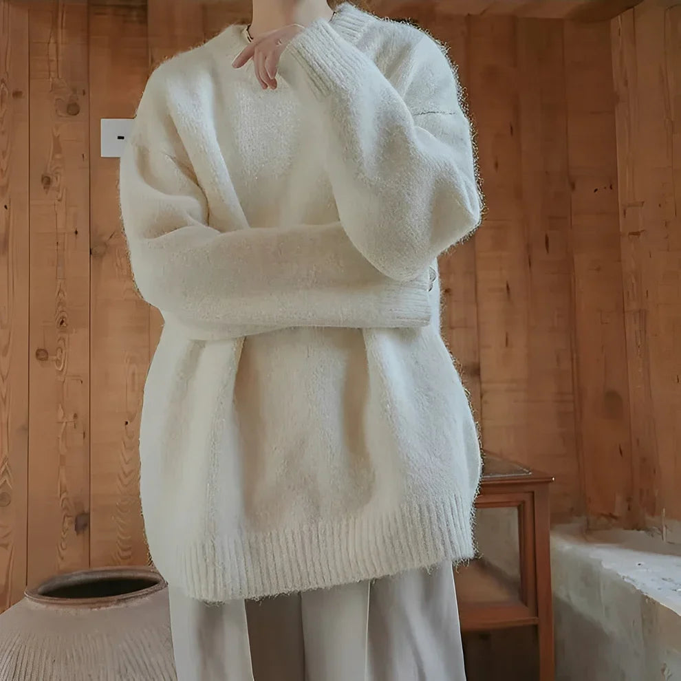 Olyvia – loose-fitting knit sweater in a simple design