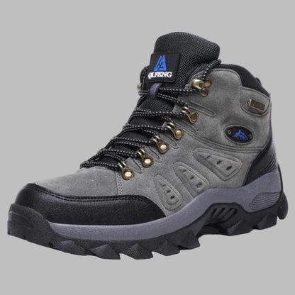 Men's outdoor hiking shoes with a grippy sole – stable & comfortable