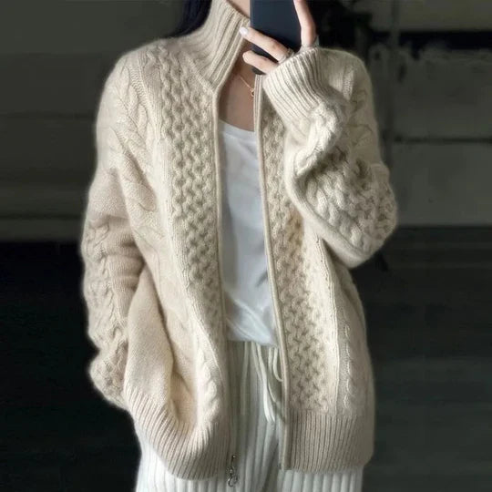 Evelyn – cable knit cardigan with soft wool blend