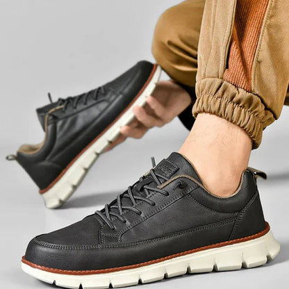 Manfred – classic leather sneakers with comfortable soles