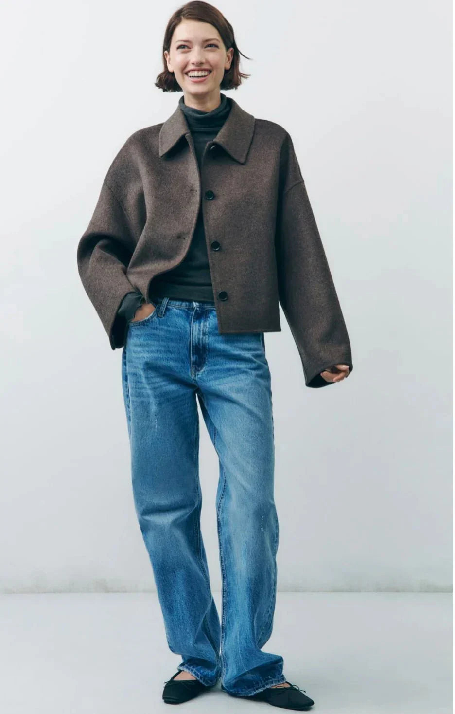 Women's oversized transitional jacket – elegant short coat for everyday use