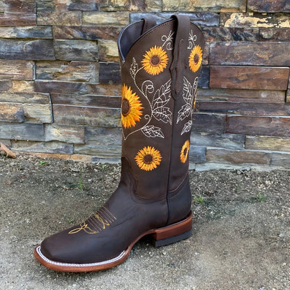 Women's embroidered knee-high cowboy boots