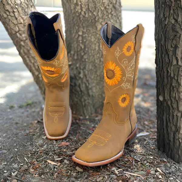 Women's embroidered knee-high cowboy boots