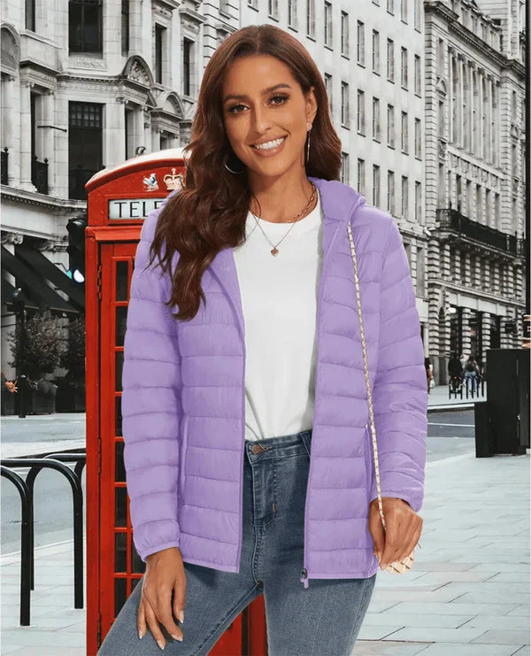 Susanne – lightweight quilted jacket with hood and modern fit