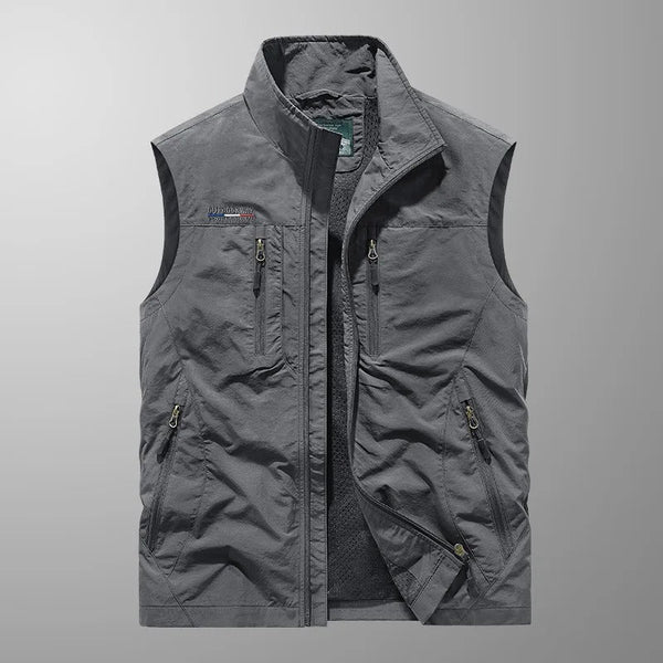 Theodor – functional cargo vest with multiple pockets