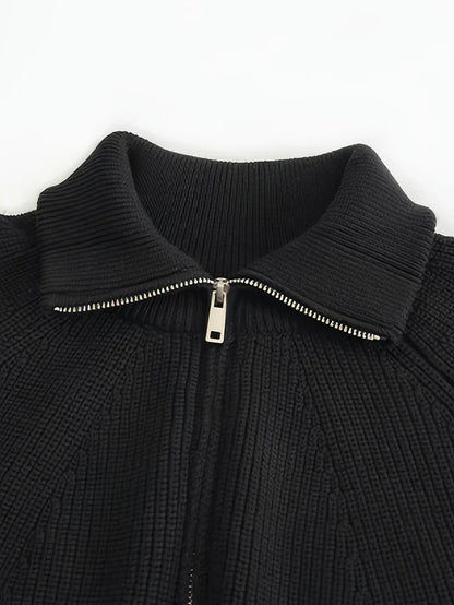 Anders – half-zip knit sweater with high collar and ribbed texture